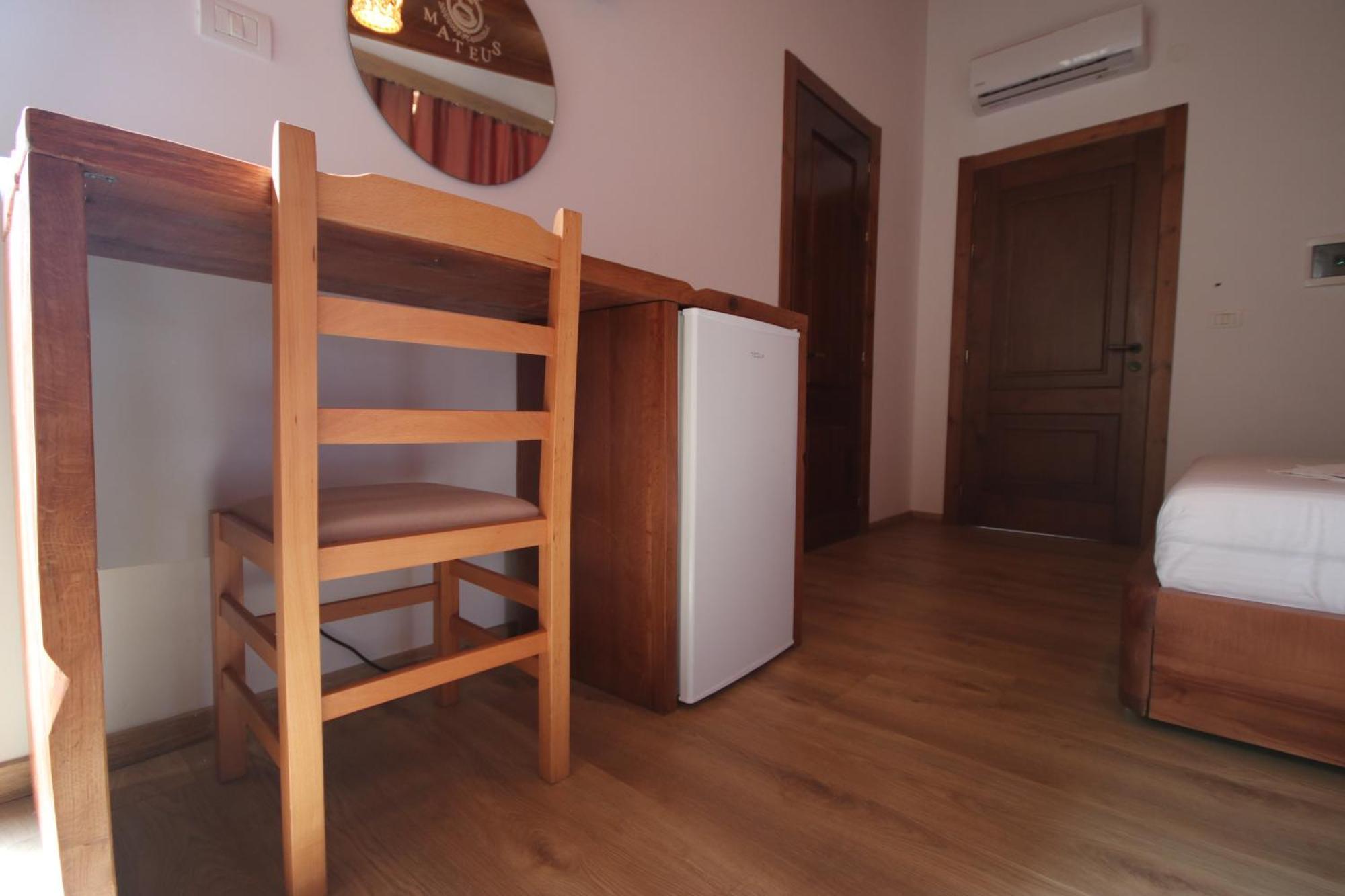 Vila Mateus Himare Exterior foto
