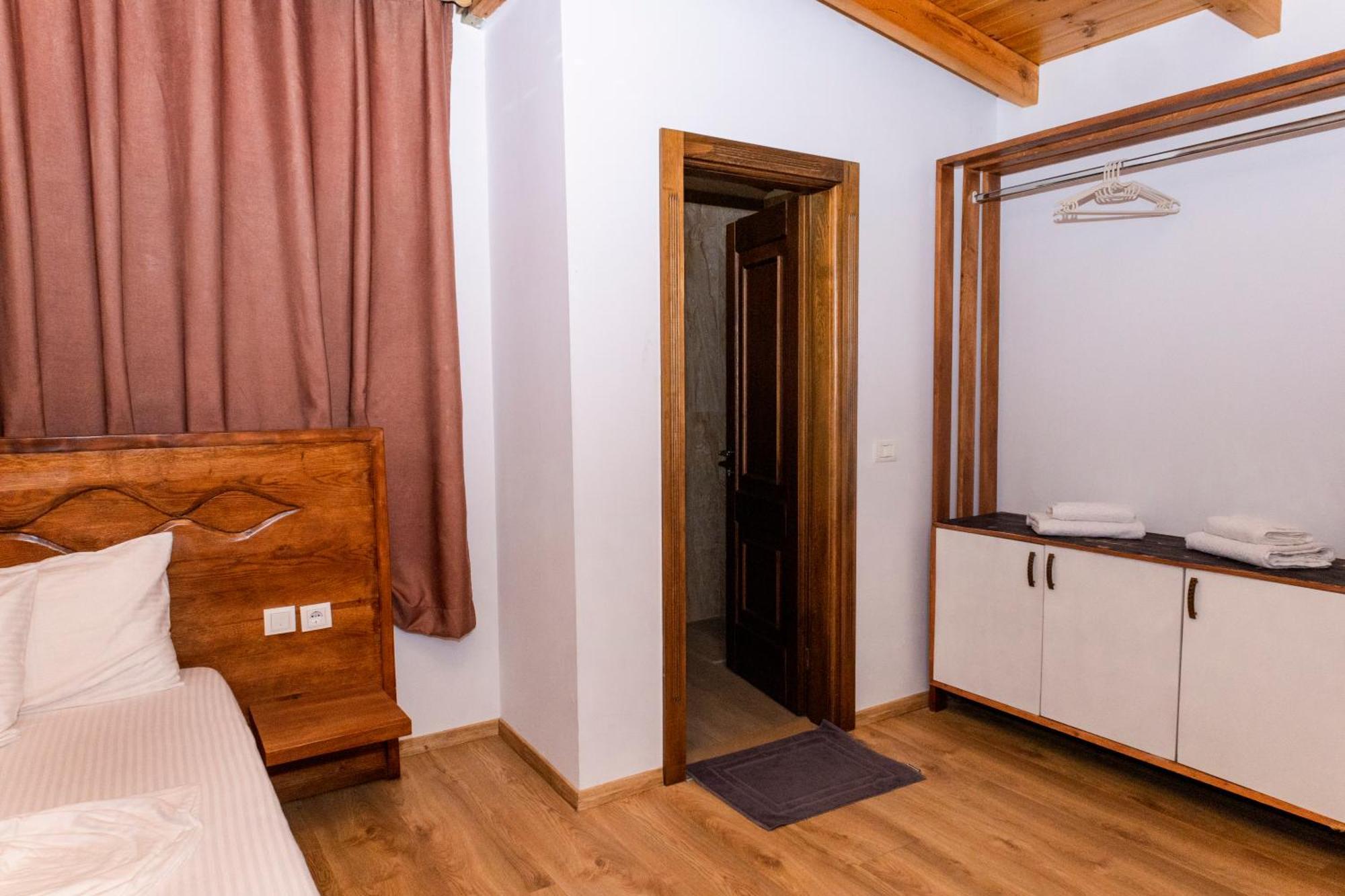 Vila Mateus Himare Exterior foto