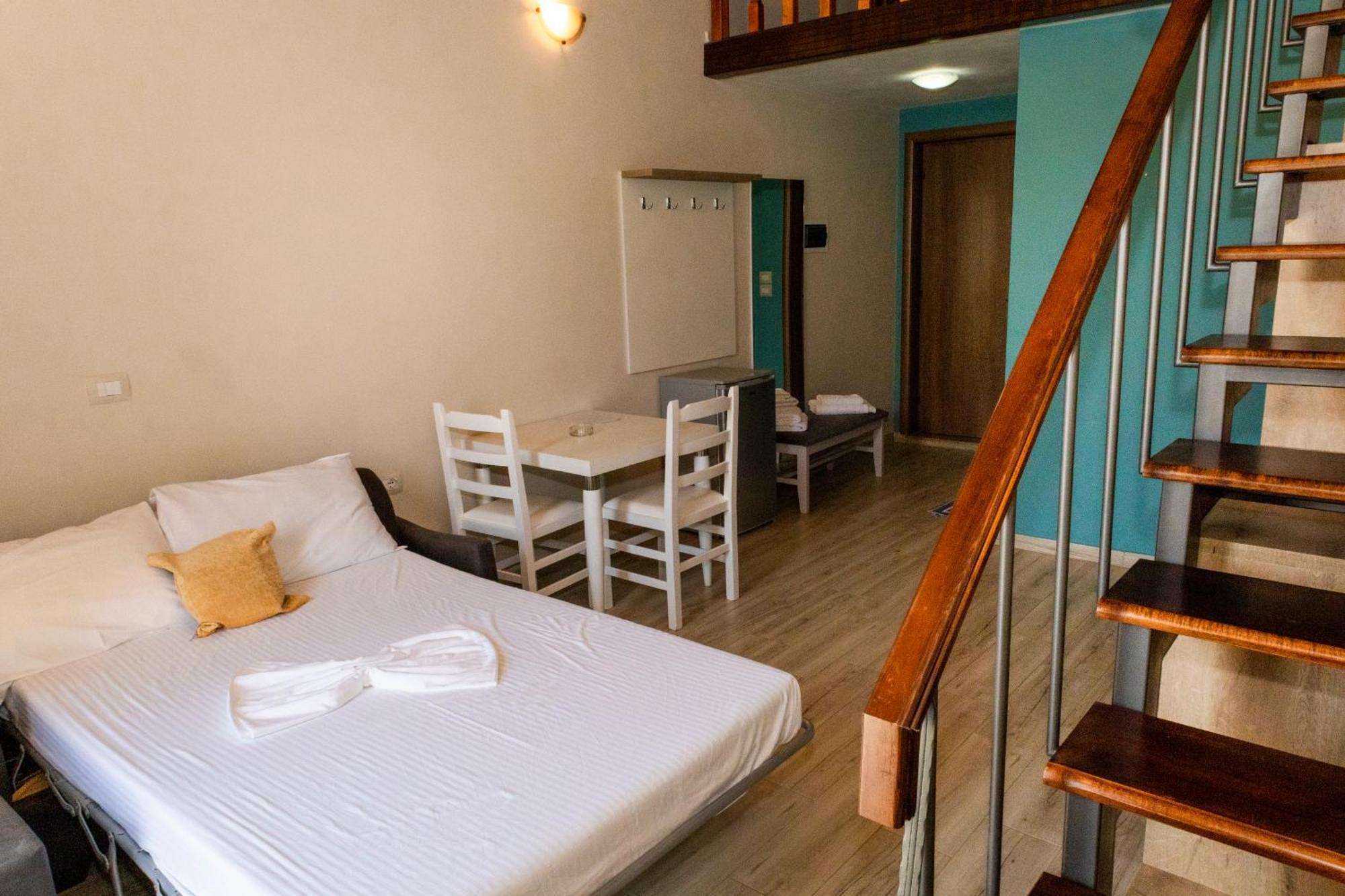 Vila Mateus Himare Exterior foto