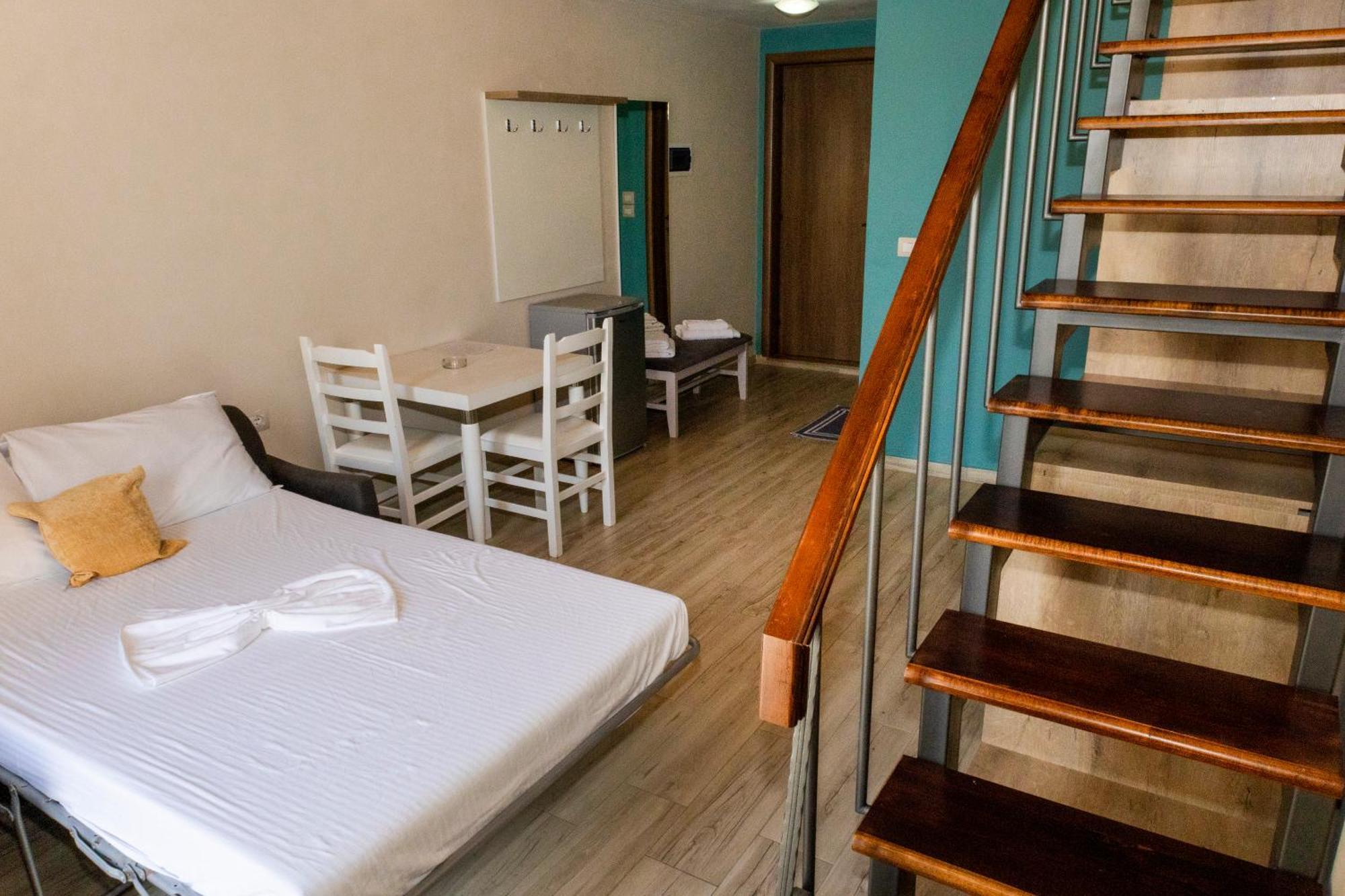 Vila Mateus Himare Exterior foto