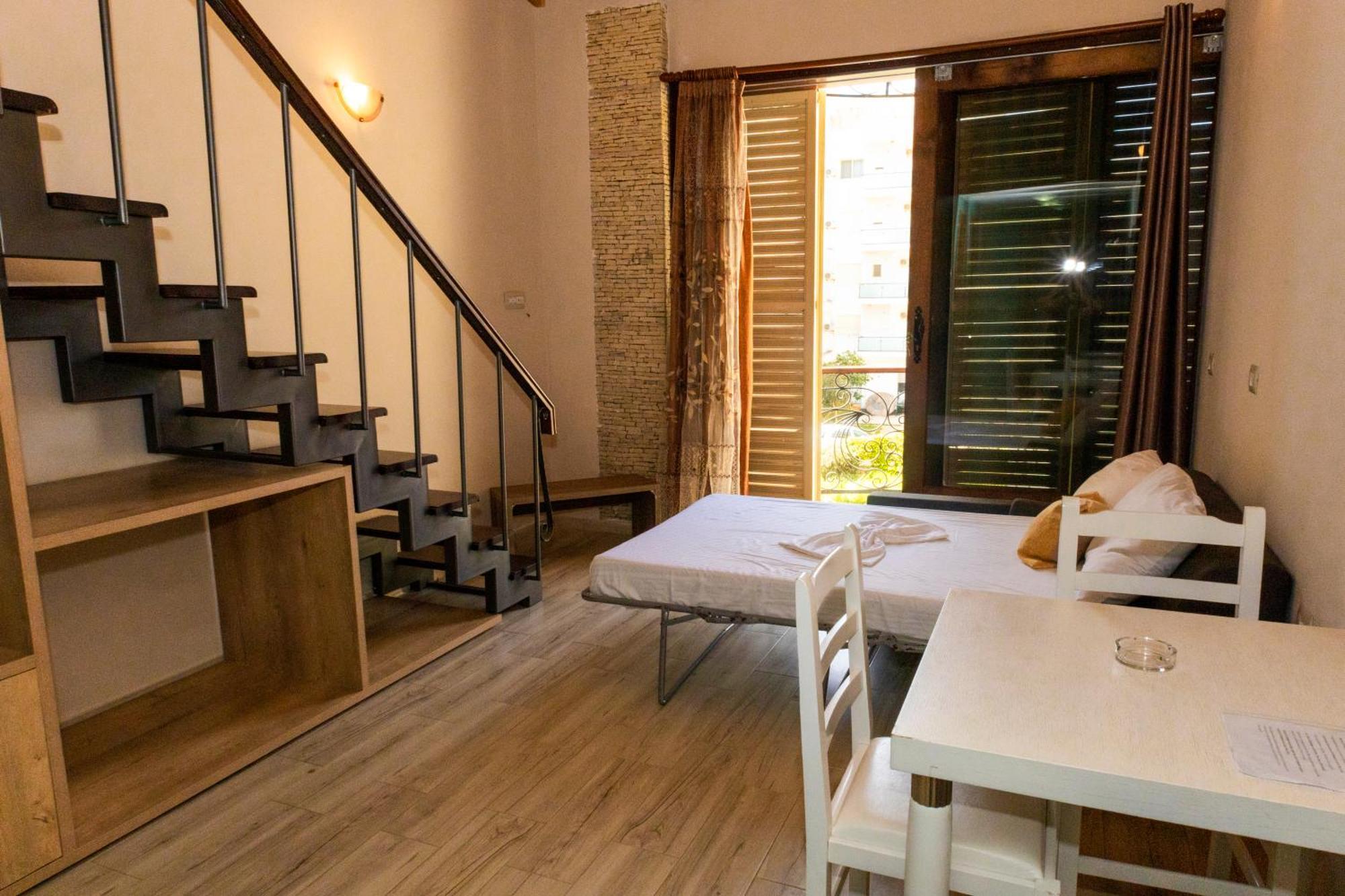 Vila Mateus Himare Exterior foto