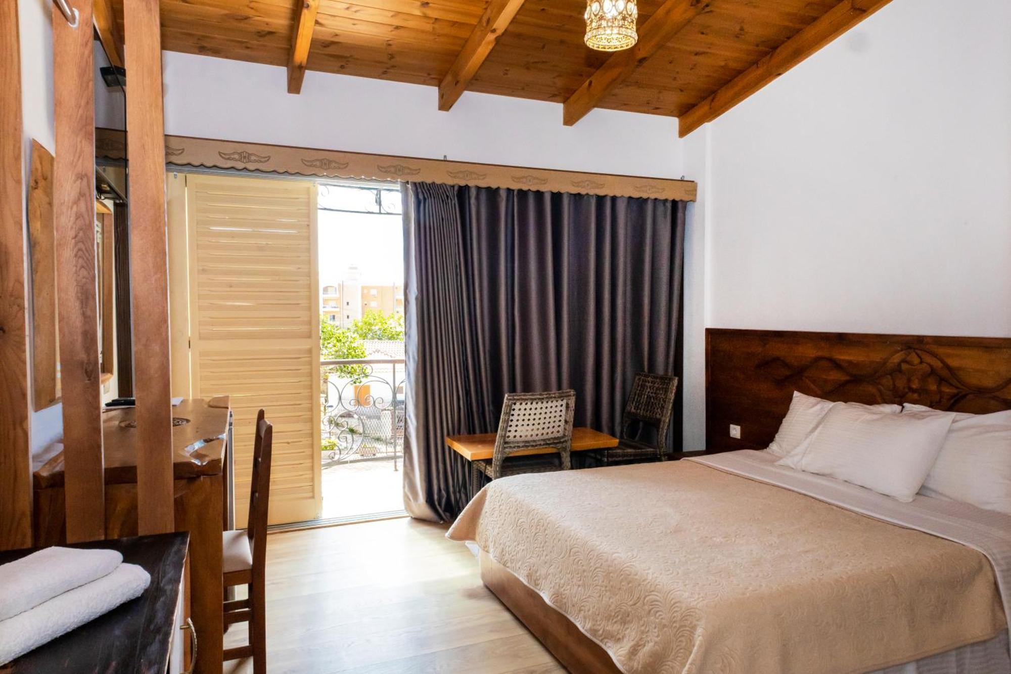 Vila Mateus Himare Exterior foto